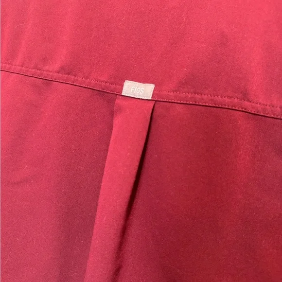 Figs Women's Top in Burgundy - Picture 6 of 6